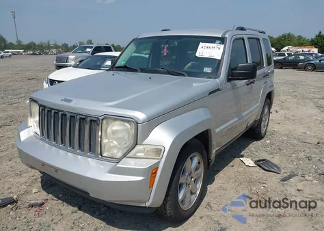 2010 Jeep Liberty Limited z USA, uszkodzony, nr VIN 1J4PN5GK2AW137616